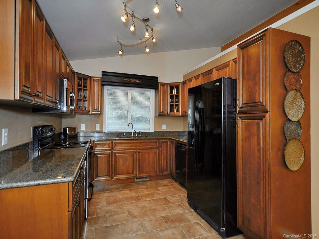 90 Kensington Drive - Photo 4