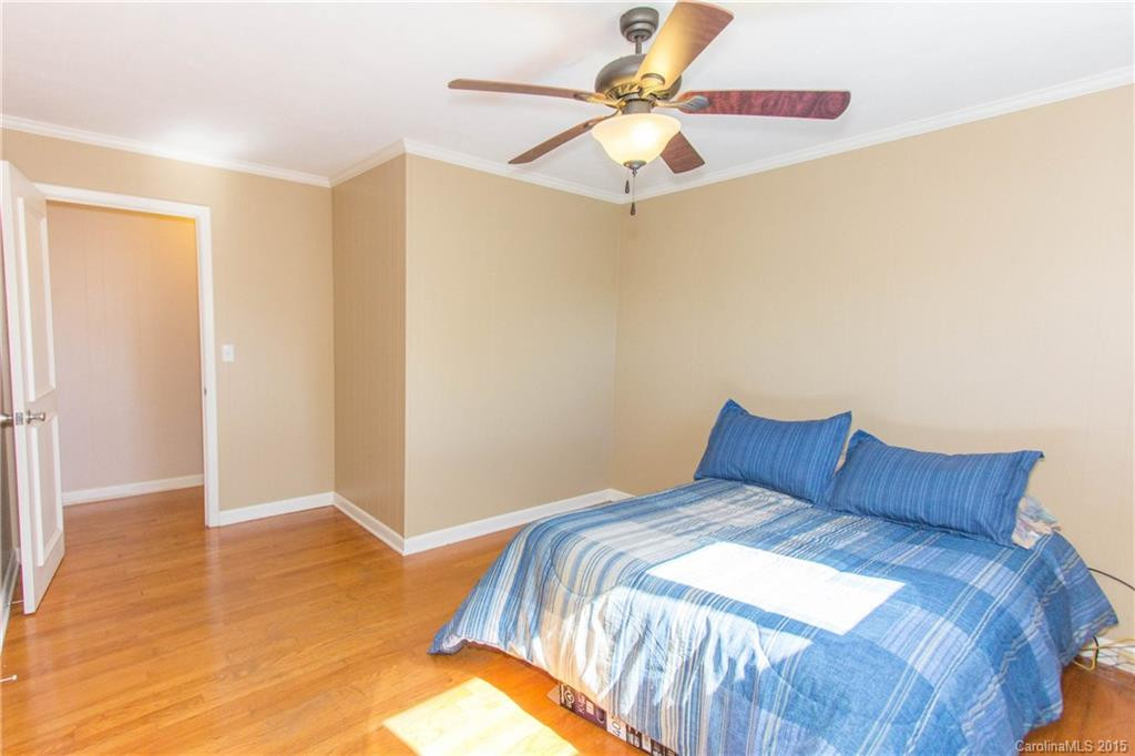 21 Club Knoll Avenue - Photo 13