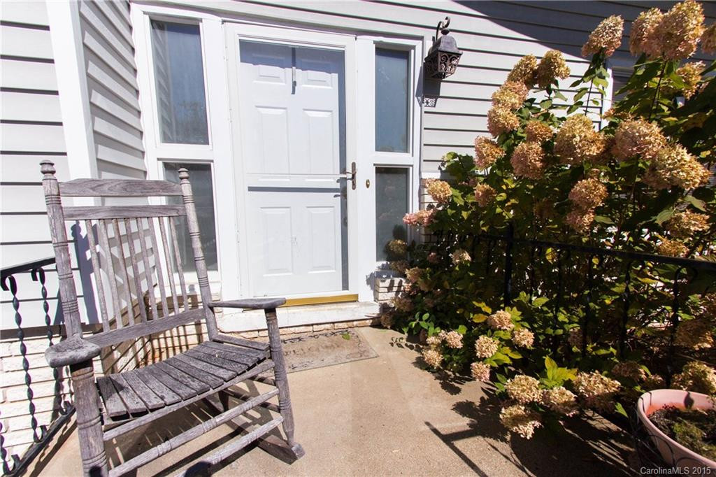 21 Club Knoll Avenue - Photo 17