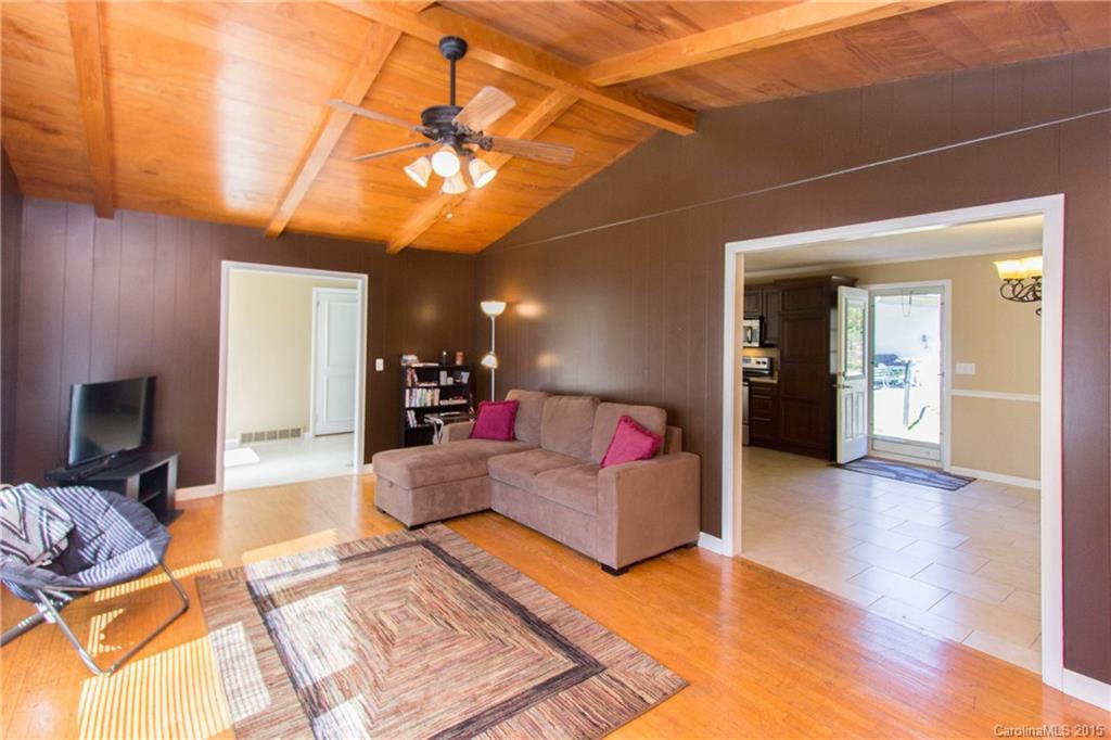 21 Club Knoll Avenue - Photo 5