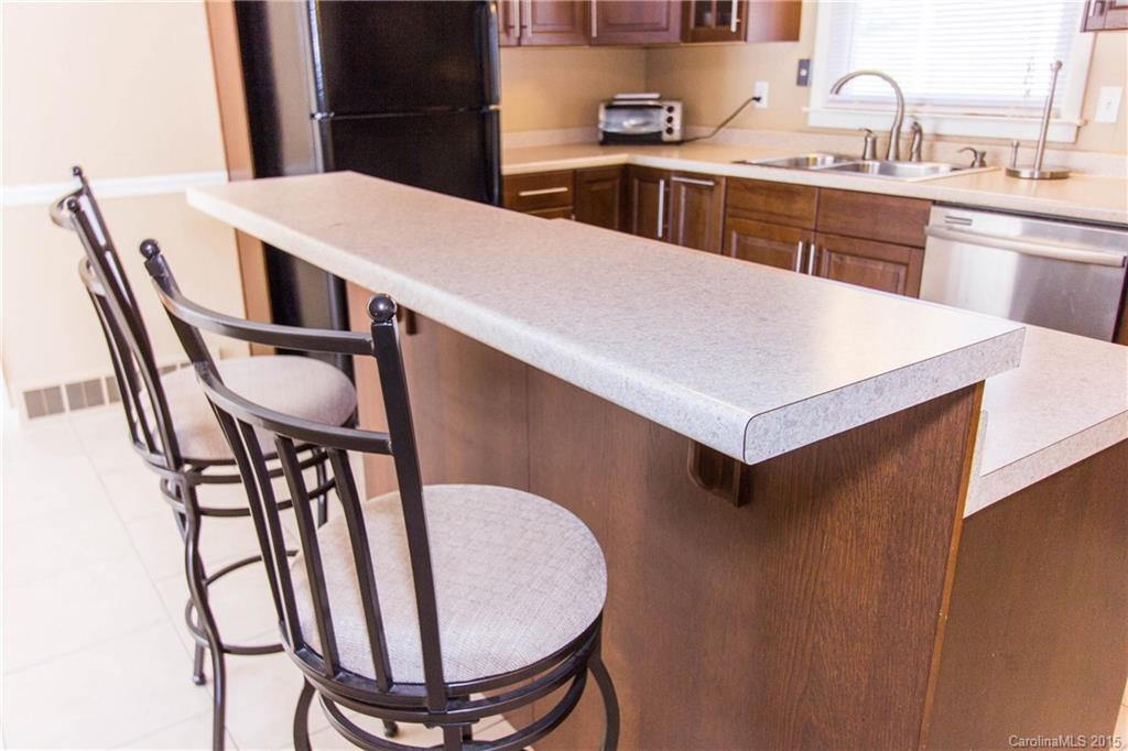21 Club Knoll Avenue - Photo 8