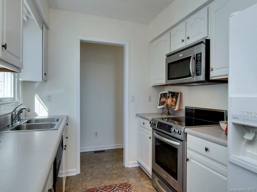 1219 Alexander Road - Photo 4