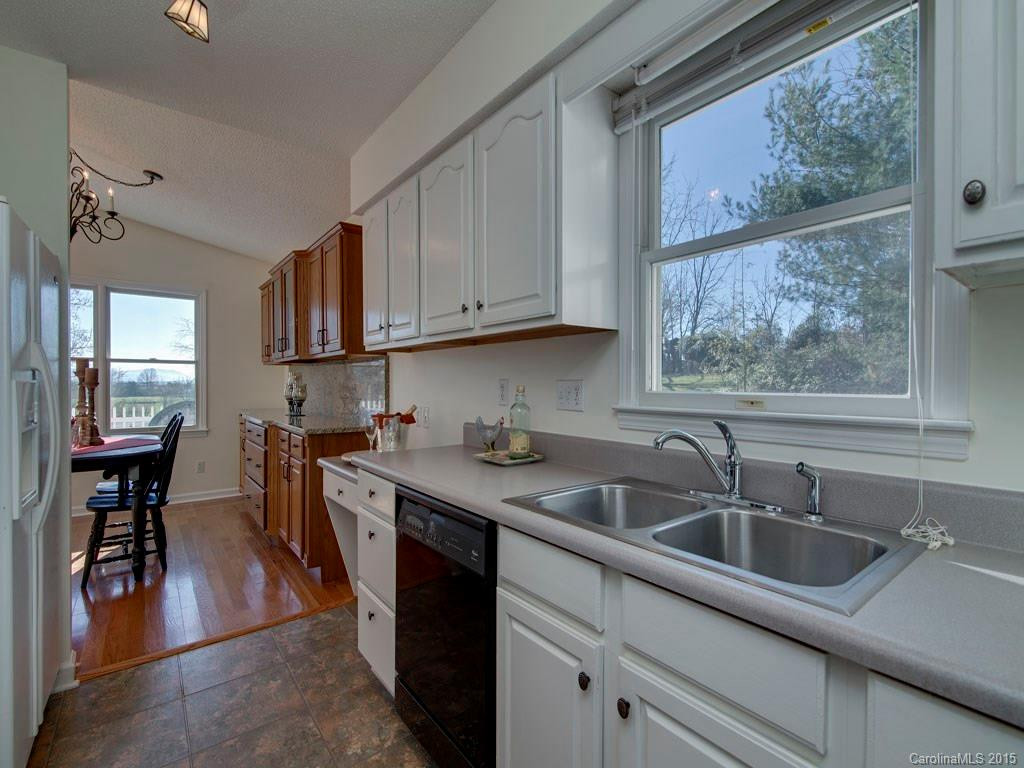 1219 Alexander Road - Photo 5
