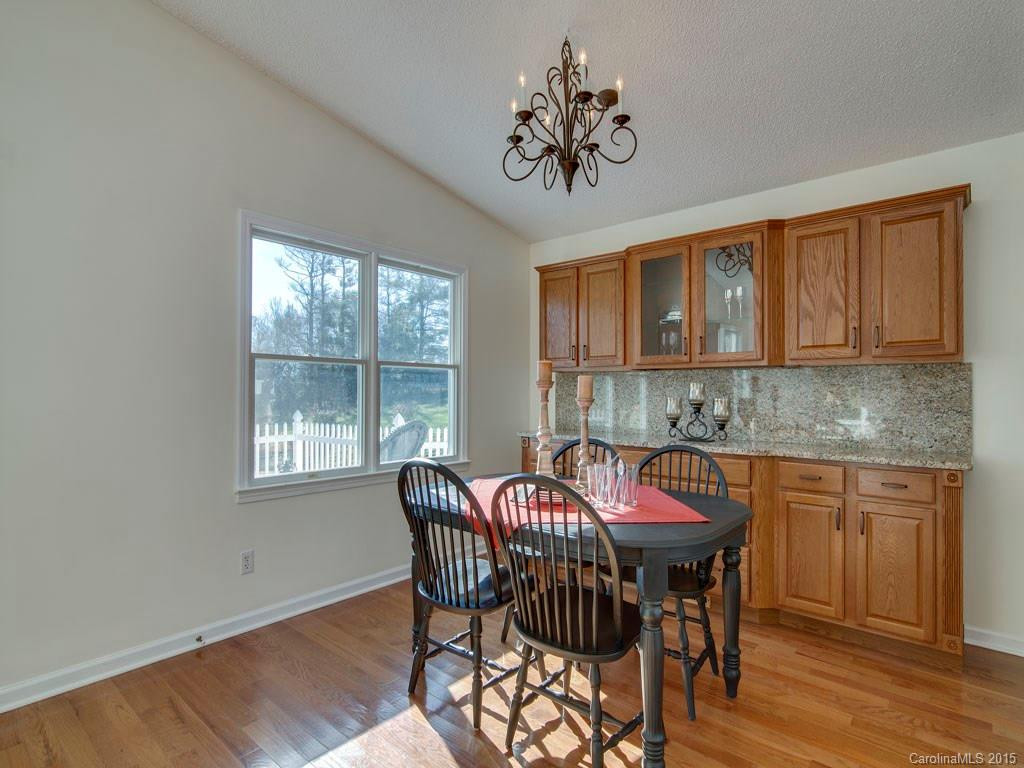 1219 Alexander Road - Photo 6