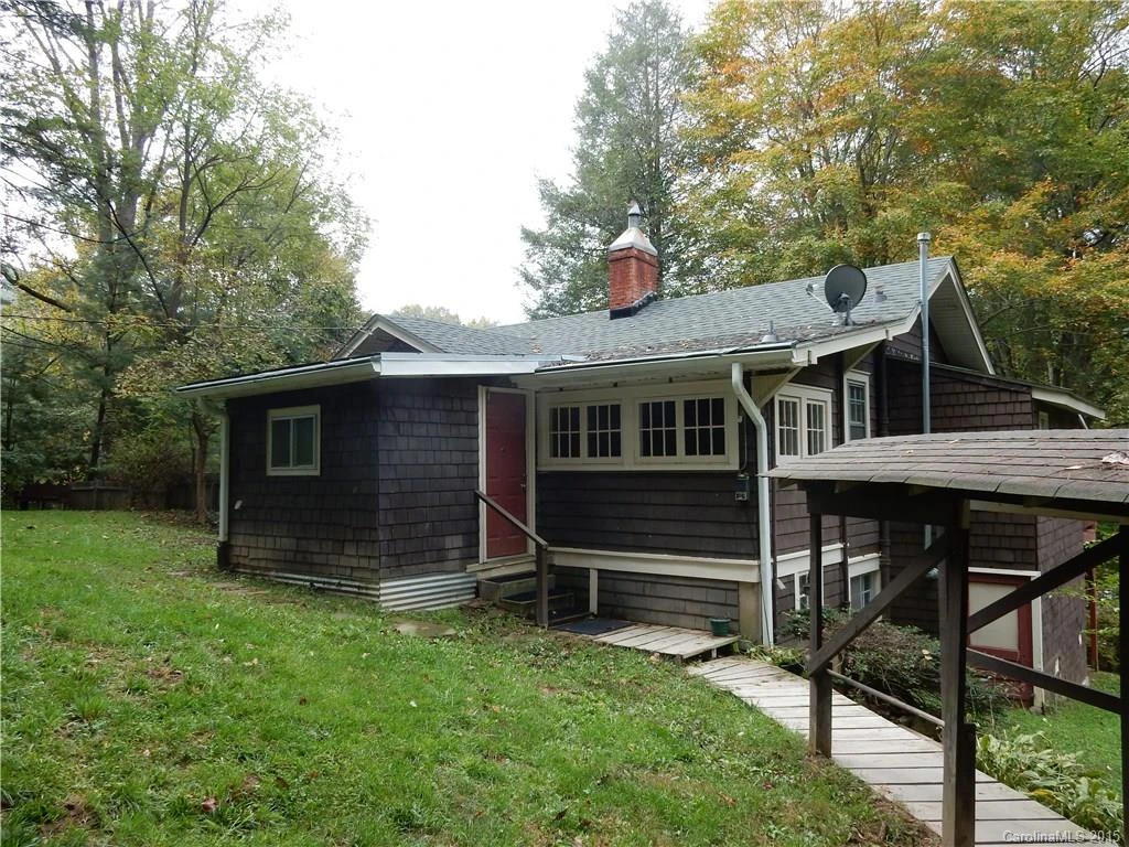 205 Bluegrass Lane