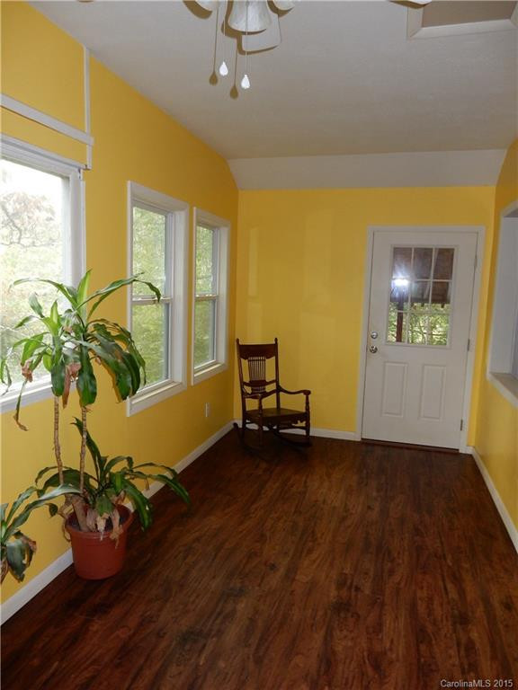 205 Bluegrass Lane - Photo 5