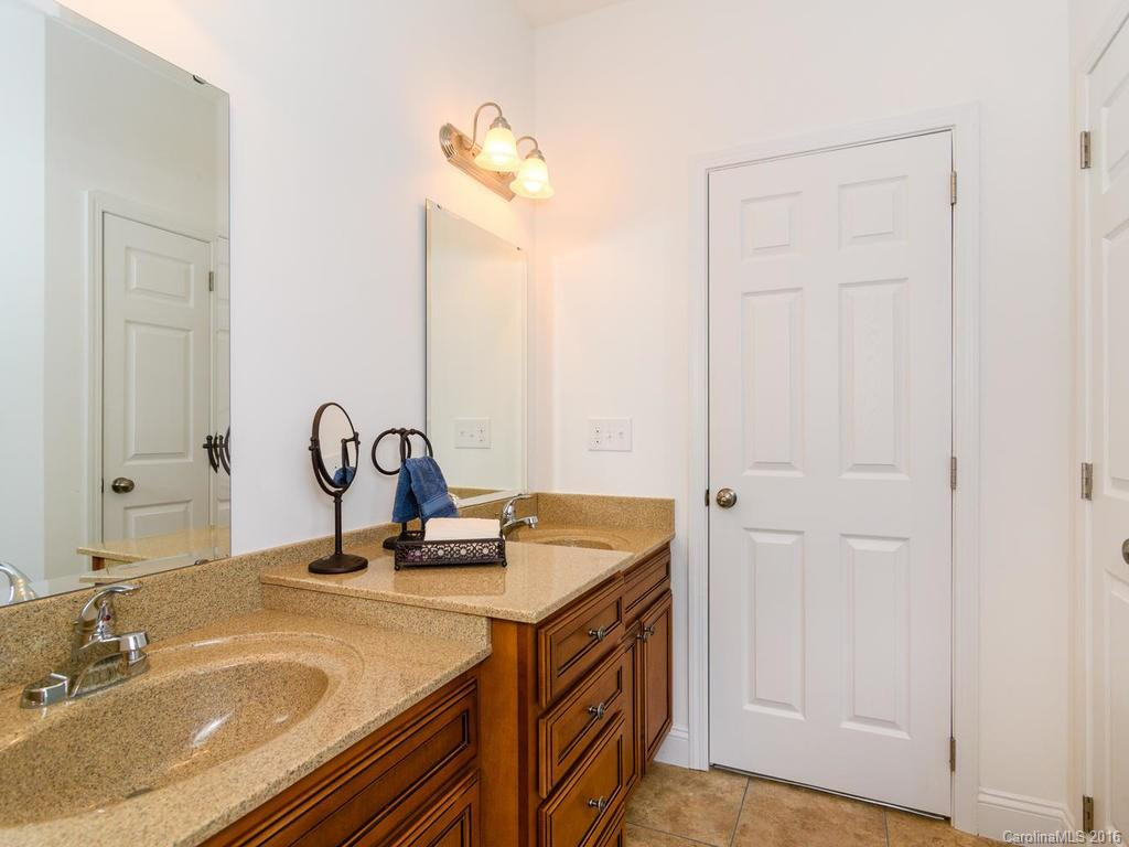 68 Addison Way - Photo 15