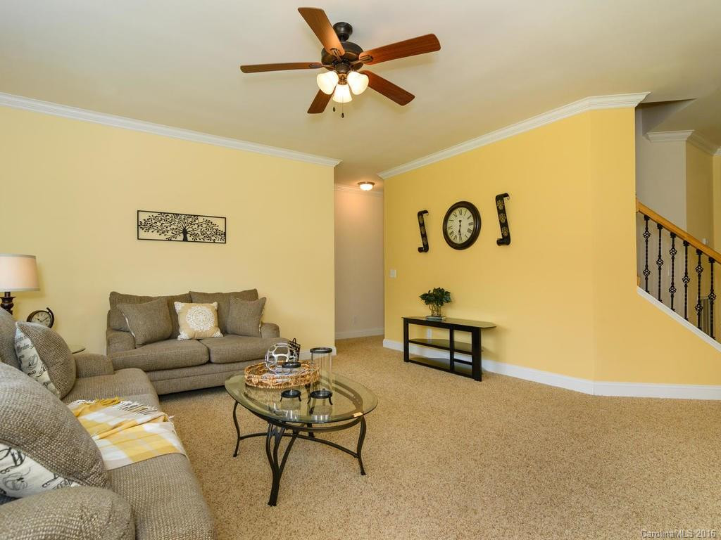 68 Addison Way - Photo 6
