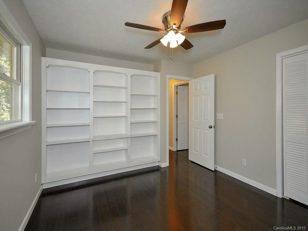 703 Dawnwood Lane - Photo 16