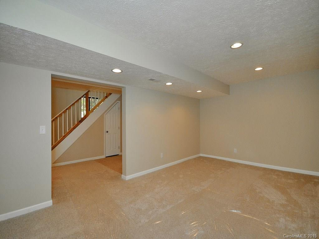 703 Dawnwood Lane - Photo 18