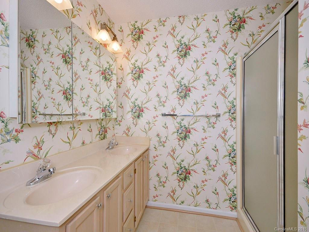 2103 Hyde Park Drive #2103 - Photo 8