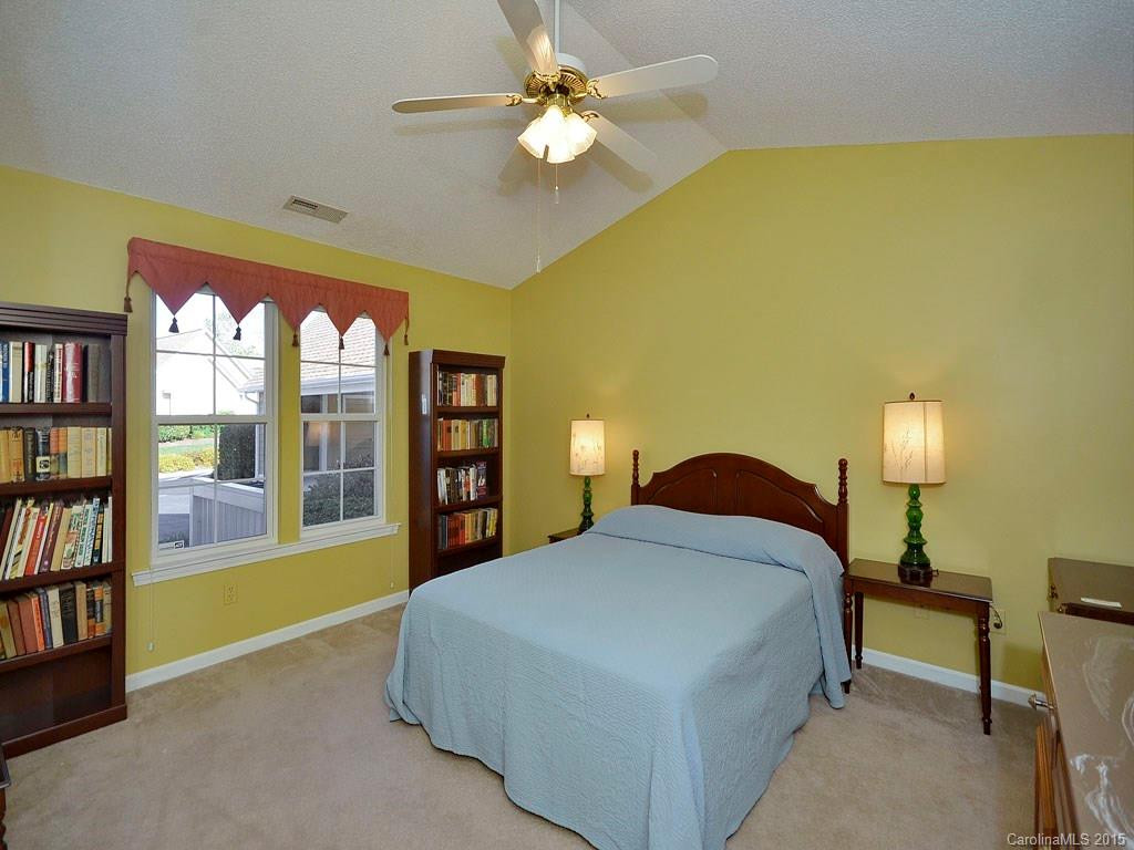 2103 Hyde Park Drive #2103 - Photo 10