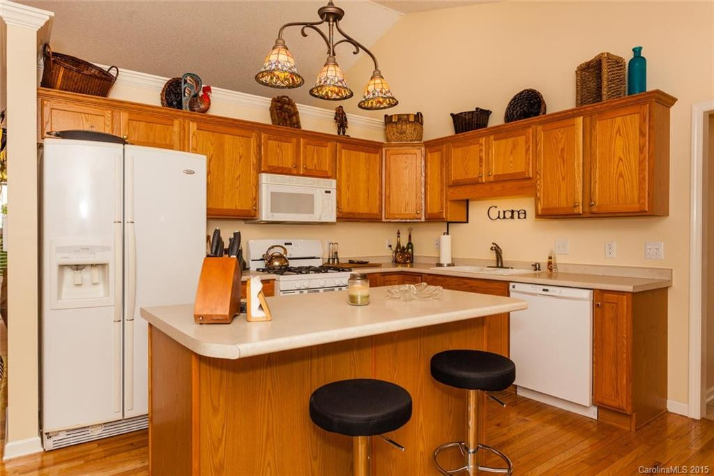 106 Wood Glen Court - Photo 6