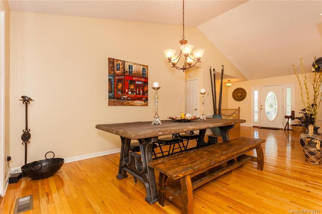 106 Wood Glen Court - Photo 8