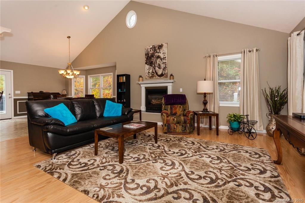 225 Goldview Road - Photo 3