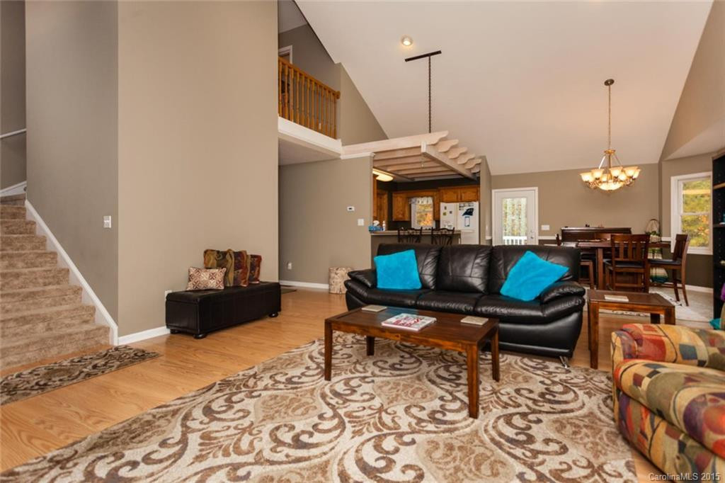 225 Goldview Road - Photo 5