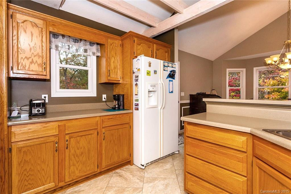 225 Goldview Road - Photo 9