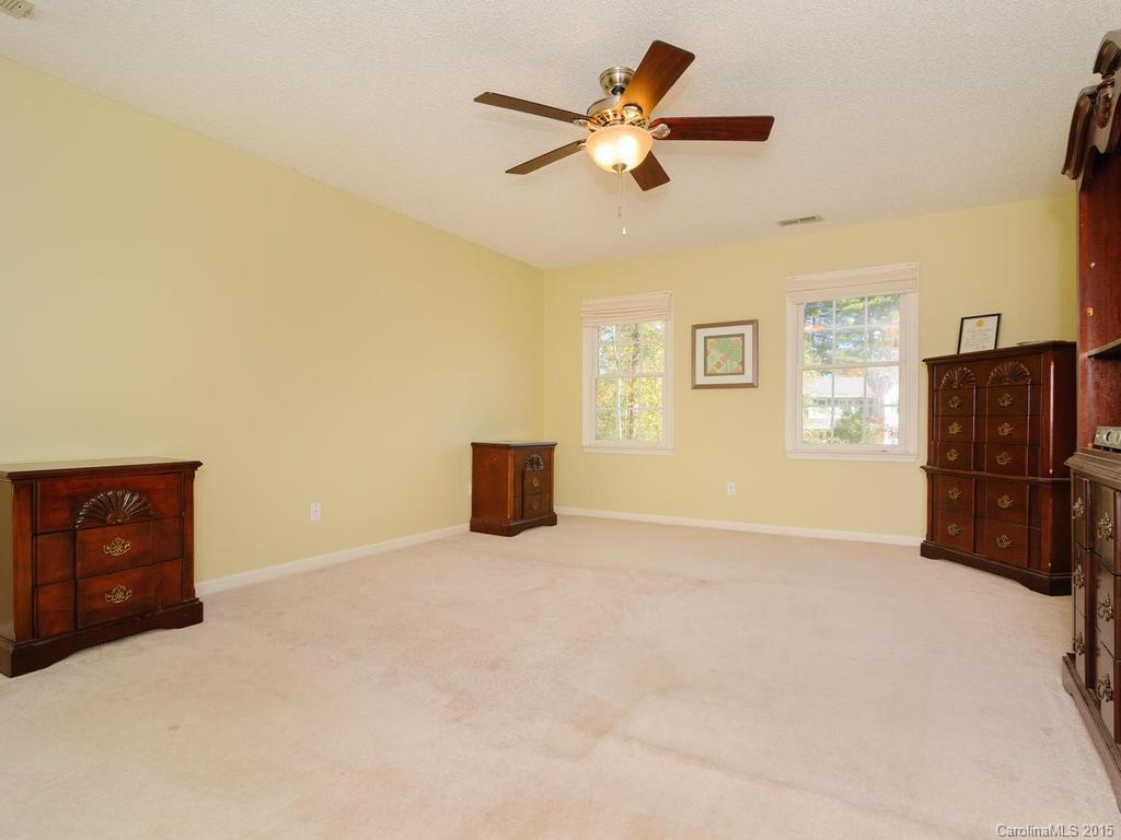 405 Silver Maple Court - Photo 15