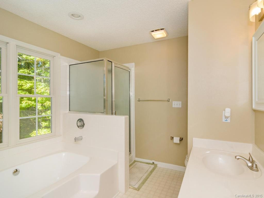 405 Silver Maple Court - Photo 16