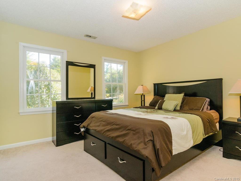 405 Silver Maple Court - Photo 18