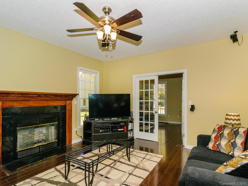 405 Silver Maple Court - Photo 5