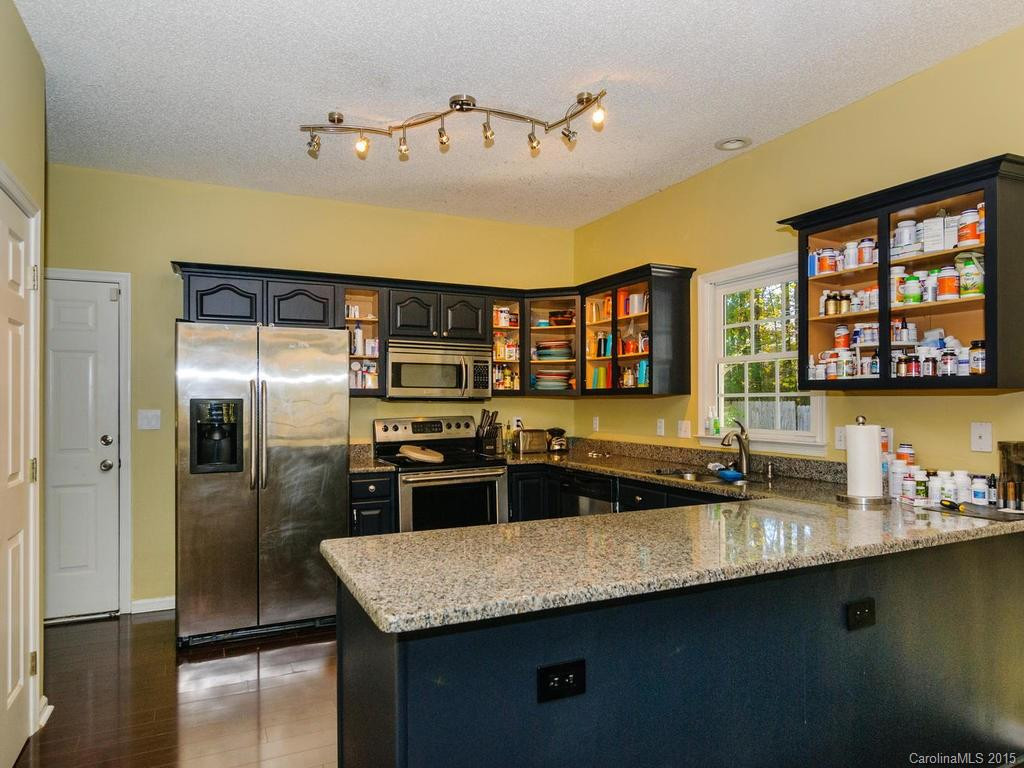 405 Silver Maple Court - Photo 10