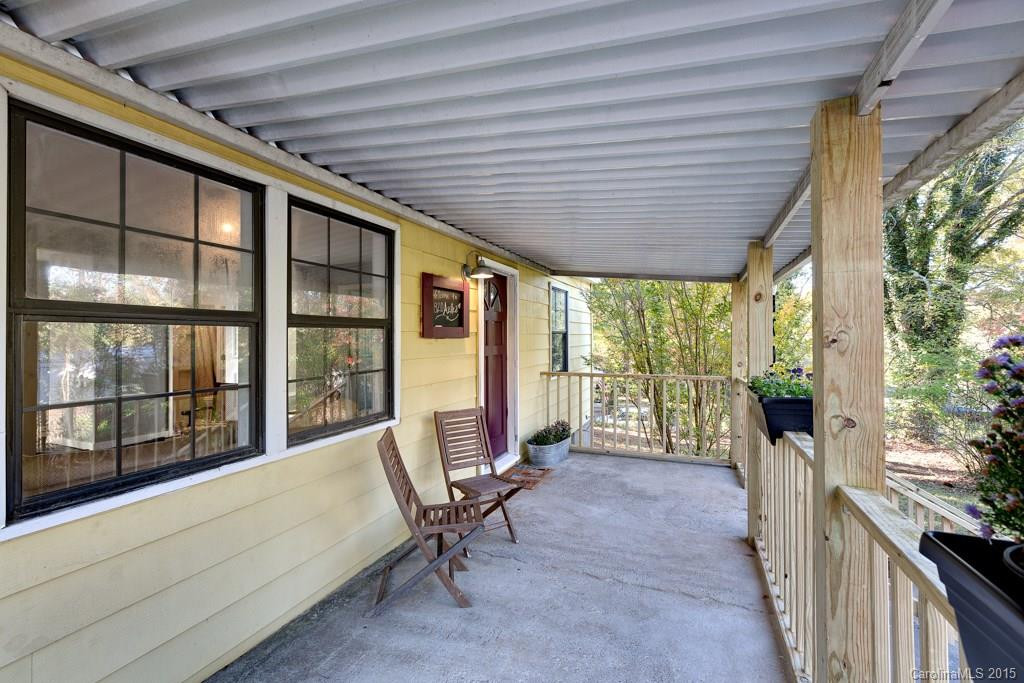 820 Azalea Avenue - Photo 2