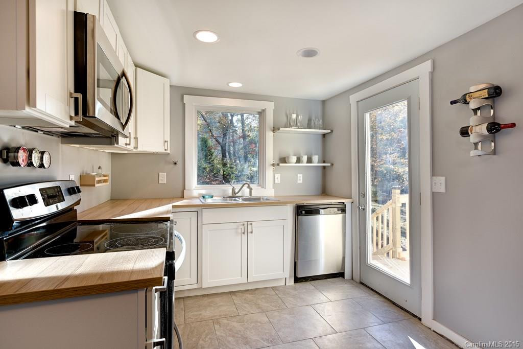 820 Azalea Avenue - Photo 9
