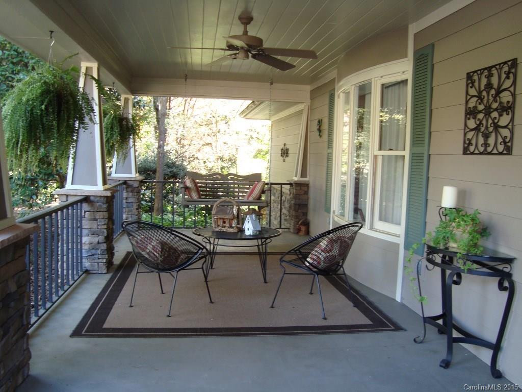 54 Broadway Avenue - Photo 2