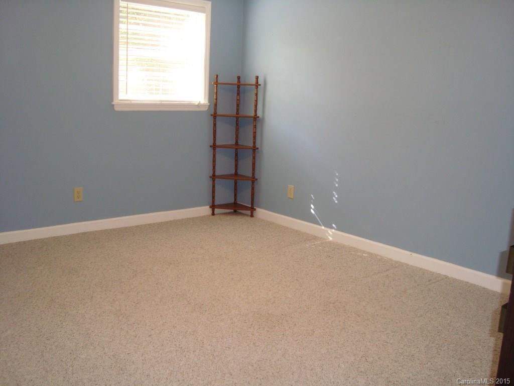 54 Broadway Avenue - Photo 17
