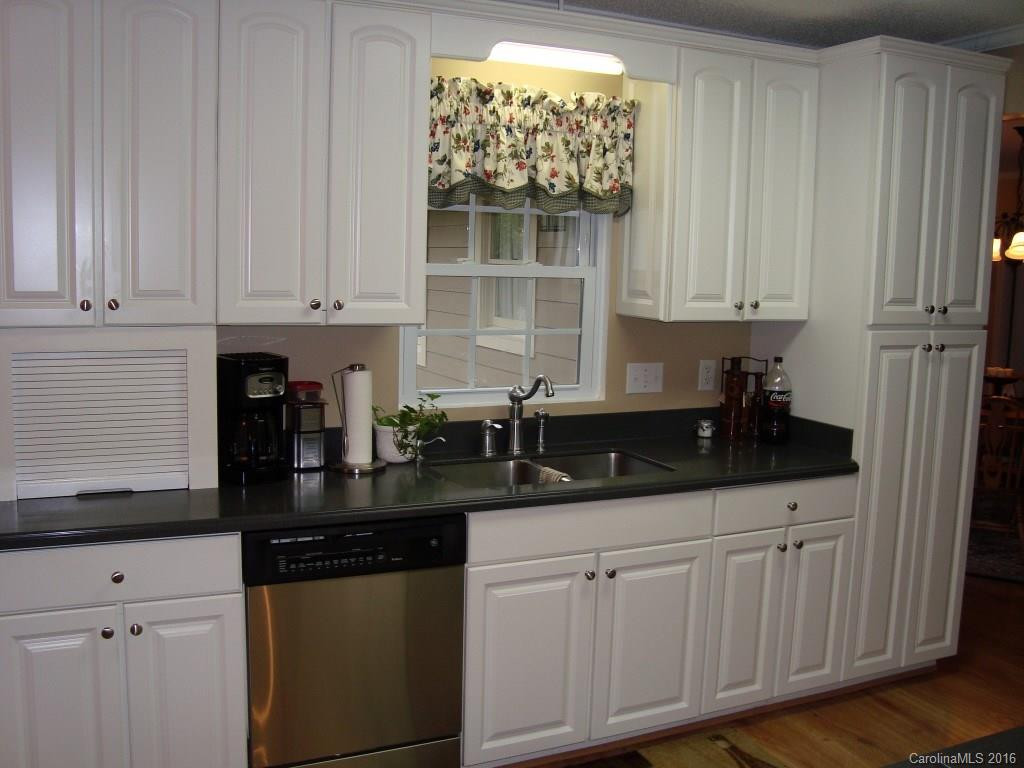 54 Broadway Avenue - Photo 4