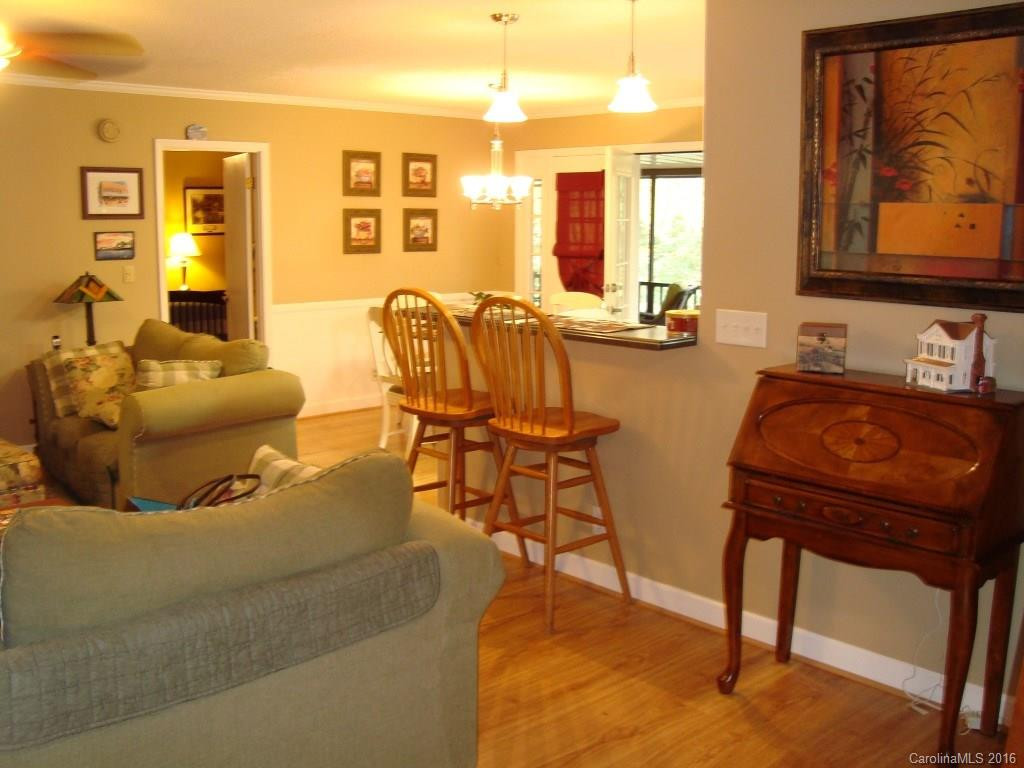 54 Broadway Avenue - Photo 9