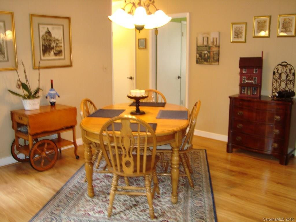 54 Broadway Avenue - Photo 10