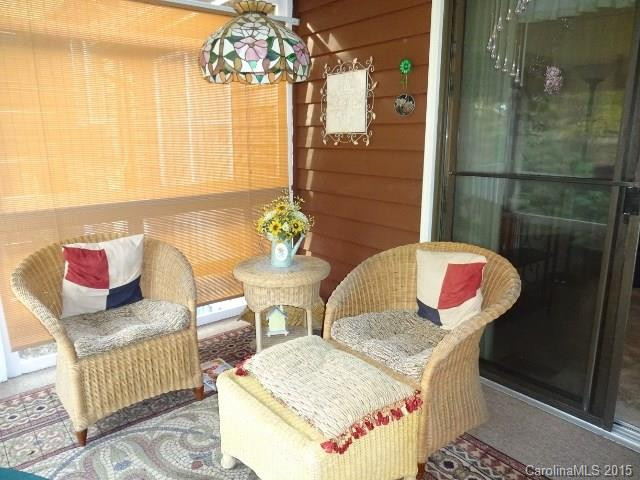 18 Pine Oak Circle #303 - Photo 13