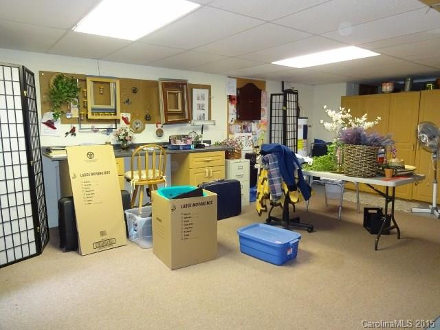 18 Pine Oak Circle #303 - Photo 17