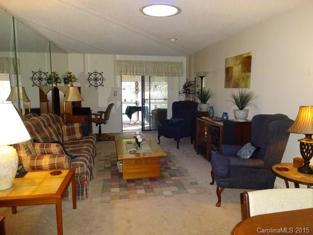 18 Pine Oak Circle #303 - Photo 3