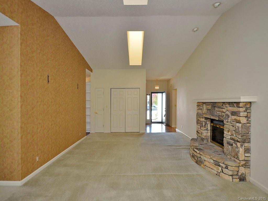 16 Country Meadows Lane #16 - Photo 4