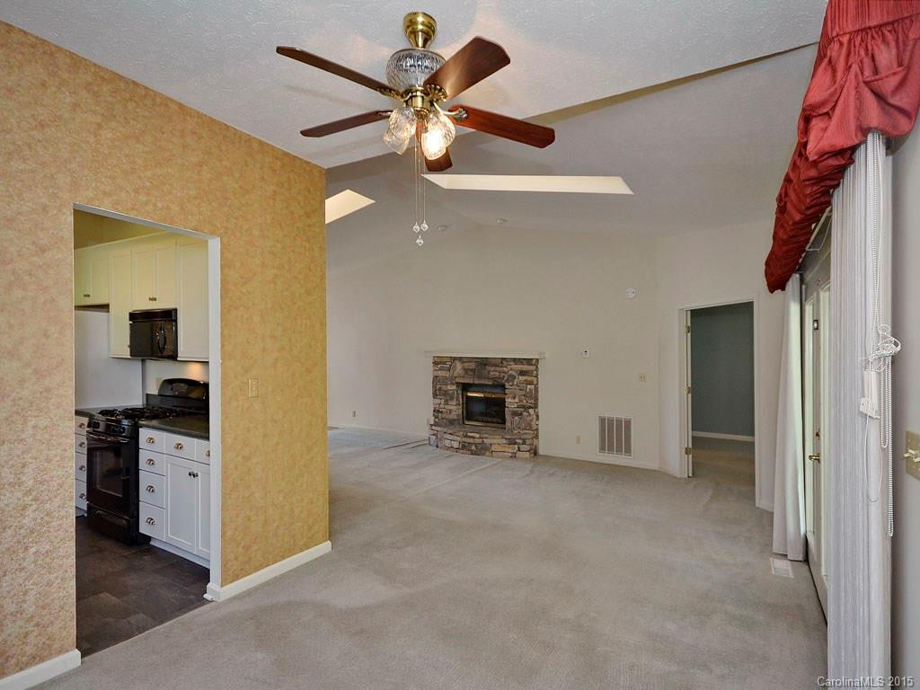 16 Country Meadows Lane #16 - Photo 6
