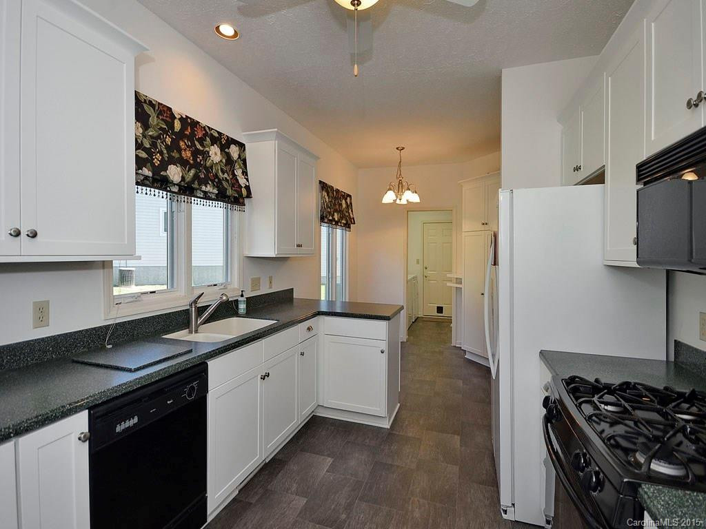 16 Country Meadows Lane #16 - Photo 8