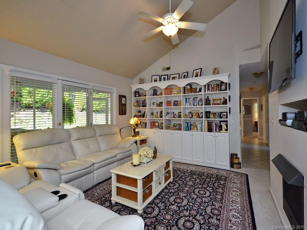 3001 Middleton Way Court - Photo 4