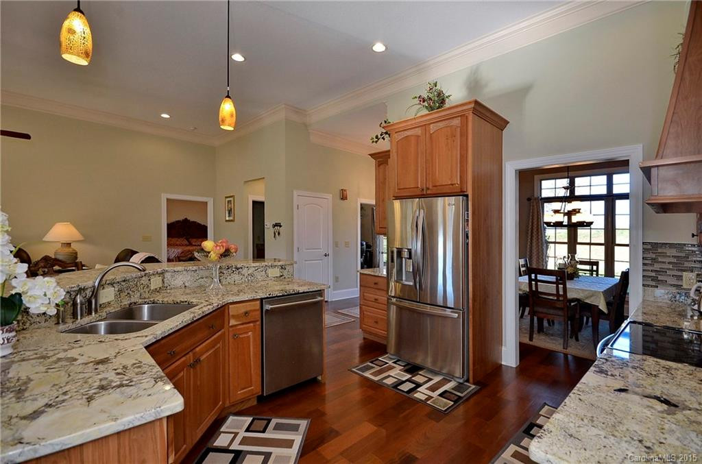 75 Ridgeview Hill Drive - Photo 10