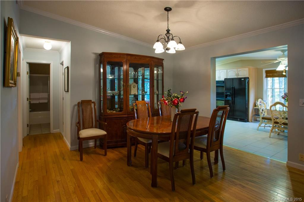 180 Calico Drive - Photo 5