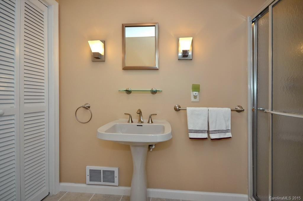 2332 Laurel Park Highway - Photo 18