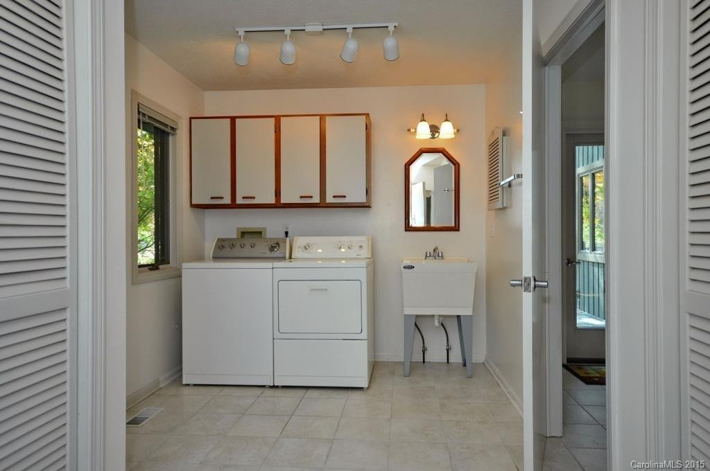 2332 Laurel Park Highway - Photo 9