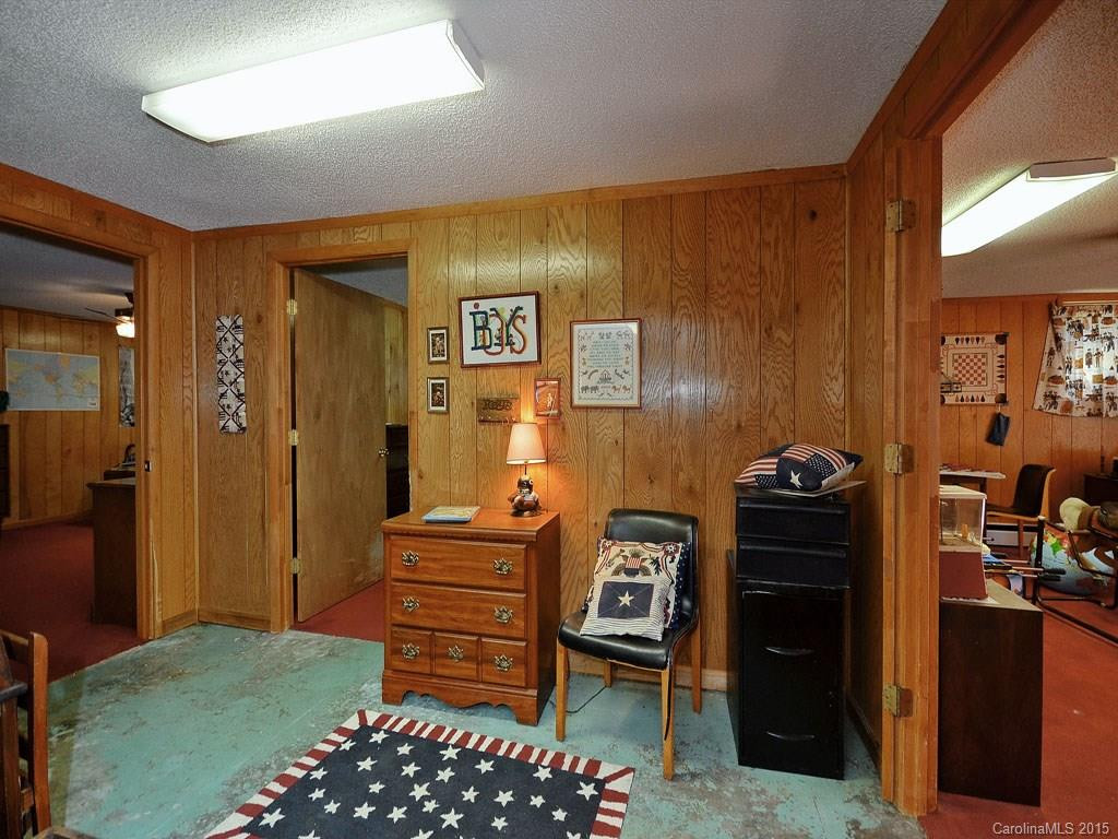 216 Stratford Road - Photo 21