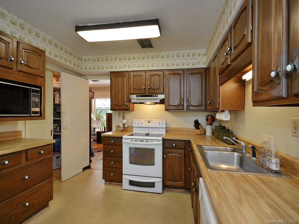 216 Stratford Road - Photo 9