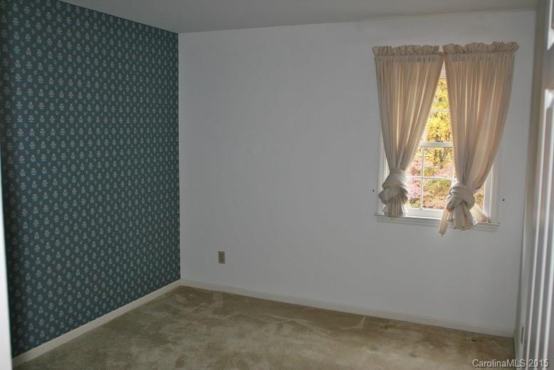 352 Knollwood Drive - Photo 12