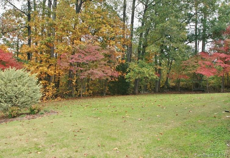 352 Knollwood Drive - Photo 16