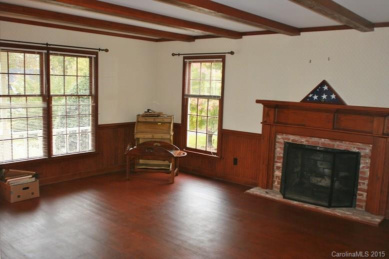 352 Knollwood Drive - Photo 3