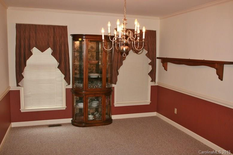352 Knollwood Drive - Photo 7